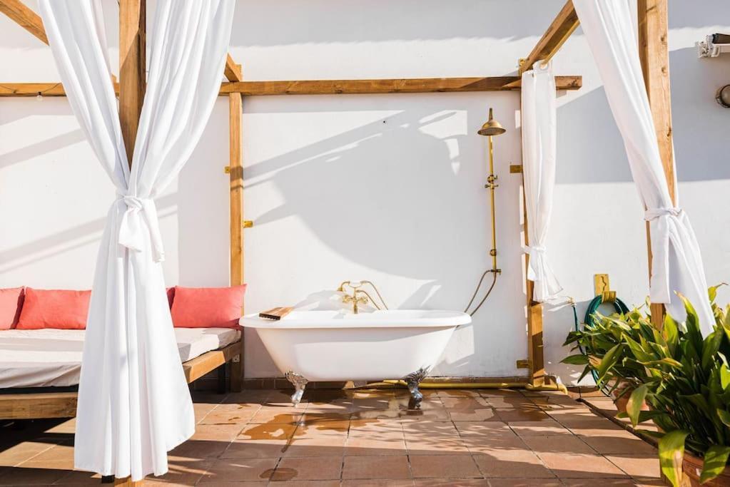 Appartamento Cosy Loft With Amazing Terrace & Spectacular Views Granada Esterno foto