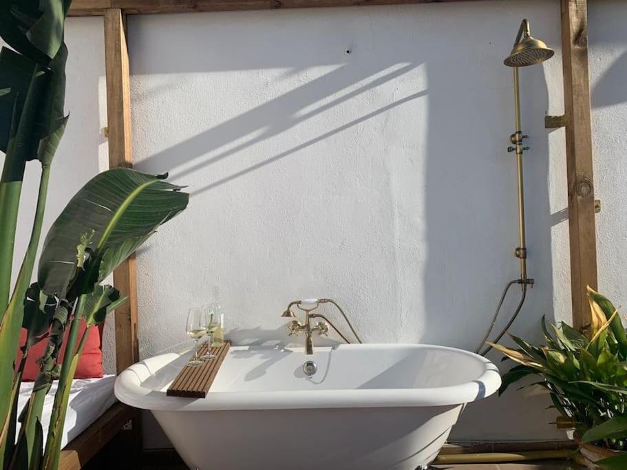 Appartamento Cosy Loft With Amazing Terrace & Spectacular Views Granada Esterno foto